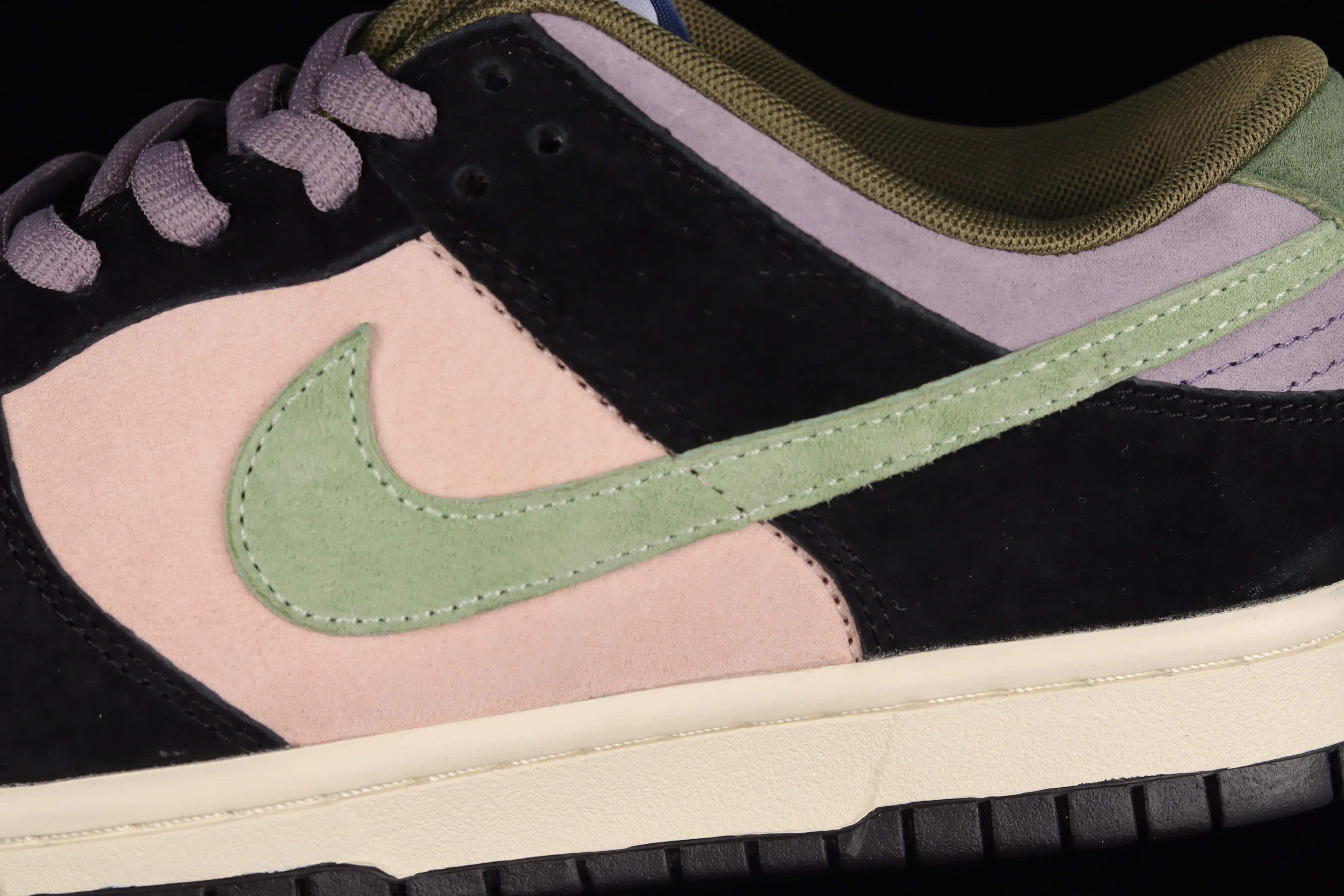 All Categories Nk SB Dunk Series Nk SB Dunk Low Low-top sneakers Otomo Katsuhiro x Nk SB Dunk Low "Steamboy OST" Otomo Katsuhiro co-branded SB low-top sports and leisure sneakers DO7412-989